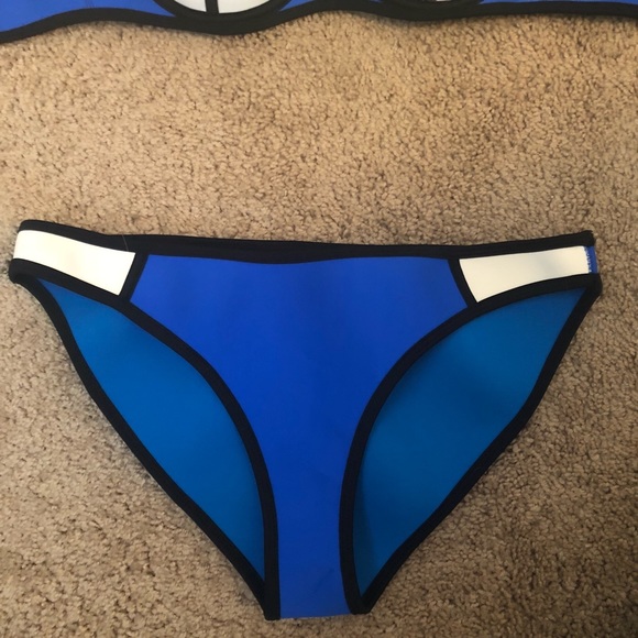 Bathing Suit - Picture 3 of 4